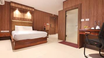 Executive Single Room | Iron/ironing board, free WiFi, bed sheets