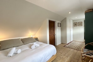 3 Schlafzimmer, Reisekinderbett, WLAN, Bettwäsche