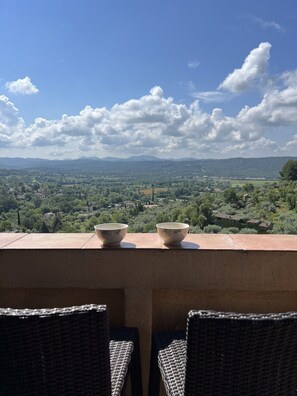 Property grounds - Magnifique Duplex Climatisé Avec vue et Terrasse Tropezienne au Cœur du Village (Tourrettes)