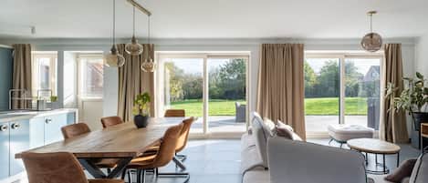 Hus – grand | Oppholdsområde | Flatskjerm-TV