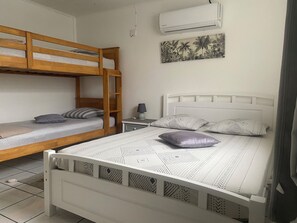 3 bedrooms, iron/ironing board, travel cot, free WiFi - Les Tourterelles Vous Accueille Dans une Maison Dans le sud de la Réunion (Saint-Joseph)