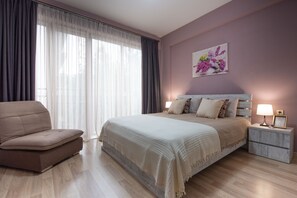 2 bedrooms, iron/ironing board, WiFi, bed sheets - GG Home - cozy 2-bedroom apartment in family -friendly complex in Saburtalo (T'bilisi)