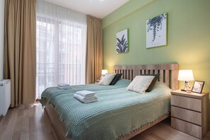 2 quartos, ferros/tábuas de passar roupa, Wi-Fi, roupa de cama