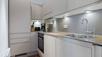 Frigorífic, forn, placa de cuina i rentaplats