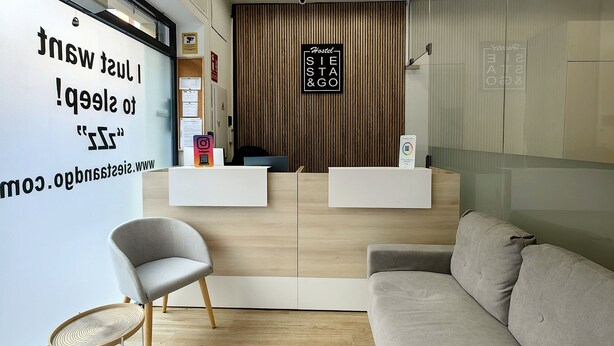 Unclassified image, 1 of 29, button - Hostel Siesta & Go (Madrid)