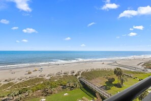 Beach - Astonishing Oceanfront Suite: 7th Flr W Breakfast (Myrtle Beach)
