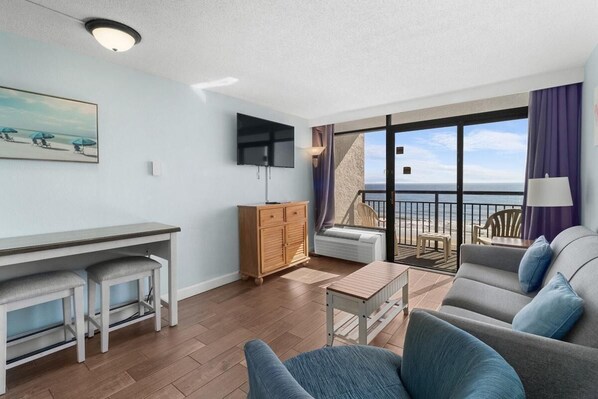 TV - Awe Inspiring Oceanfront Ste: 7th Flr Hot Breakfast (Myrtle Beach)