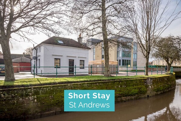 Exterior - Kinnessburn Road Apartment (No 20) (St Andrews)