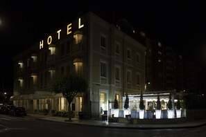 واجهة المنشأة