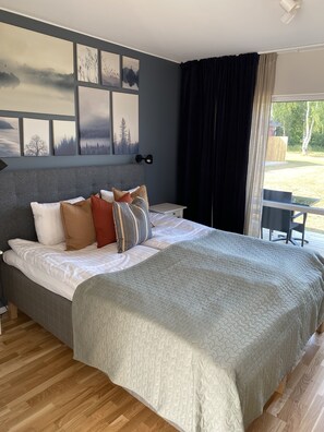 Double Room | Desk, blackout drapes, free WiFi, bed sheets - Bedinge Golfklubb hotell (Trelleborg)