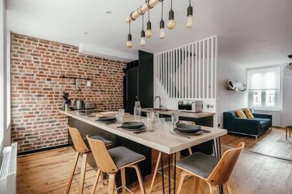 Interior - Duplex 4pers - 100m du Métro - Smarttv - Fibre (Lille)