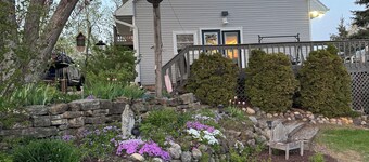 Scenic views on 20 acres! The Family Cabin awaits. Sleeps 10