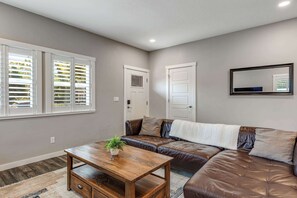 Unclassified image, 2 of 41, button