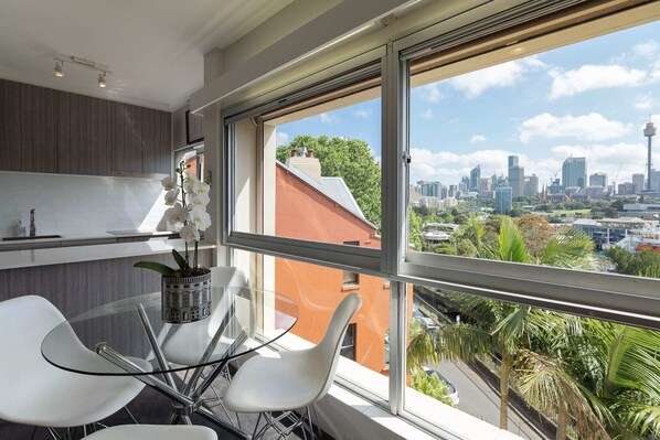 Dining - The Gem-Executive Potts Point Harbourview Stunner (Potts Point)