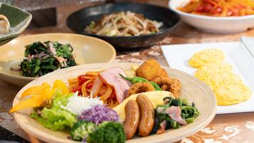 Free daily buffet breakfast