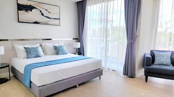 In-room safe, blackout drapes