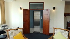 Interior - Sky retreat 2BR apparent Nugegoda close vicinity of Colombo. (Nugegoda)