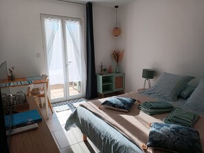 Habitación Confort doble | Decoración individual y mobiliario individual
