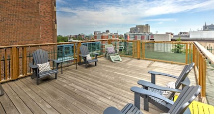 Cozy 2 bedroom Condo at the ChĂąteau Sherbrooke, Blend of history & modern luxury