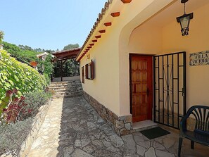 Exterior detail - Villa Victoria, piscina privada , barbacoa, wifi, capacidad 6 personas (Lloret de Mar)