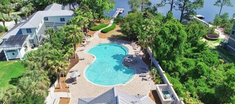 Private 20ft. Pool, New Construction Home - Bikes