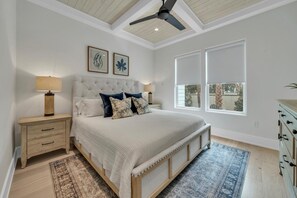 4 soverom, strykejern/-brett, internettilgang og sengetøy