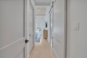 4 chambres, fer et planche à repasser, accès Internet, draps fournis