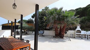 Unclassified image, 3 of 36, button - Spacious Villa with Private Pool & BBQ, Near Lloret de Mar (Lloret de Mar)