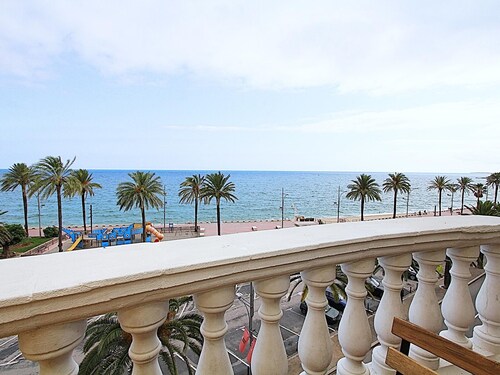 Moderne Meerblick-Wohnung in Lloret de Mar für 2-4 Pers.