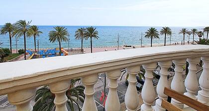 Moderne Meerblick-Wohnung in Lloret de Mar für 2-4 Pers.