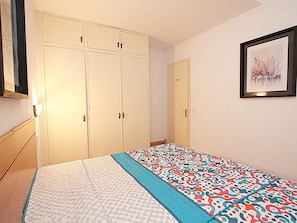 2 bedrooms, free WiFi - 2-Bedroom Apartment in Lloret de Mar with WiFi, Close to Beach (Lloret de Mar)
