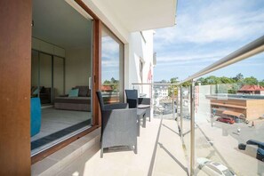 Terrace/patio - Comfortable Studio | Parking, Balcony, Close to the Beach (Miedzyzdroje)
