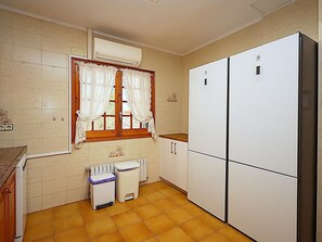 Interior - Villa Borghese, vistas al mar, piscina privada -Lloretholiday (Lloret de Mar)