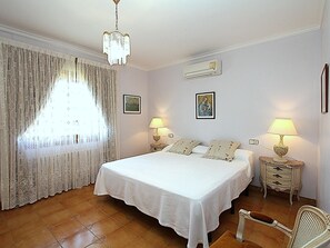6 bedrooms, free WiFi, wheelchair access - Villa Borghese, vistas al mar, piscina privada -Lloretholiday (Lloret de Mar)