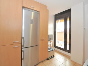 Interior - Cozy Apartment - A/C, 300m from Beach, Pool & Parking in Lloret de Mar (Lloret de Mar)
