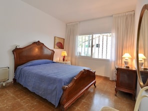4 bedrooms, free WiFi