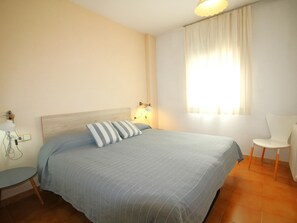 2 室のベッドルーム、WiFi (無料)