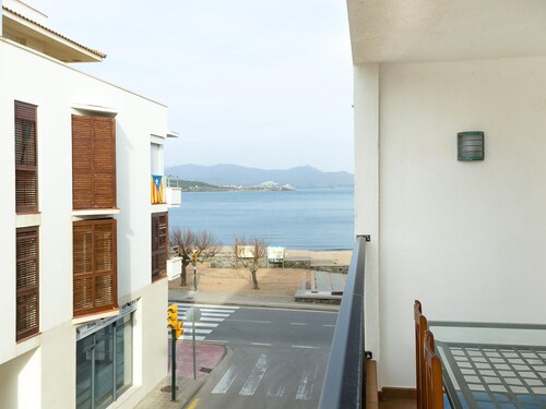 Seaside Apartment, 1 Bedroom, Parking & Wi-Fi