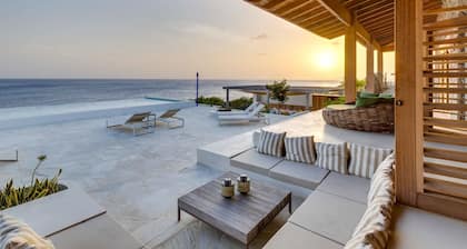 Kas Très: Oceanfront, Infinity Pool, 12 Guests