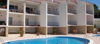 Geräumiges Haus mit Pool und Parkplatz in Llançà