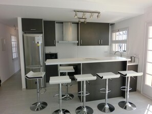 Oven, stovetop