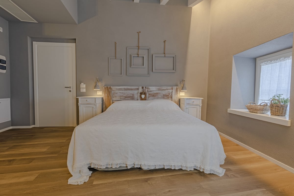 Standard Double Room | 1 bedroom, in-room safe, desk, free WiFi