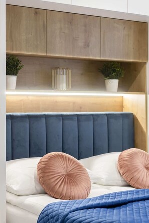 2 室のベッドルーム、デスク、アイロン / アイロン台、WiFi