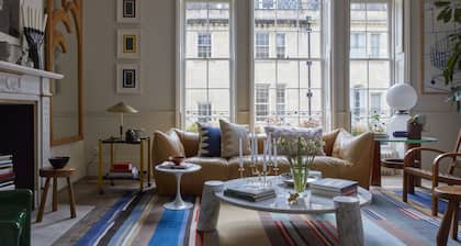 The Townhouse by 8 Holland Street