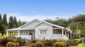 Exterior - Hide and Seek, Kangaroo Valley (Upper Kangaroo River)