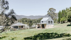 Exterior - Nido, Kangaroo Valley (Upper Kangaroo River)
