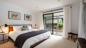 5 chambres, fer et planche à repasser, accès au Wi-Fi (inclus)