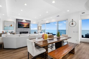 Luxury House, Multiple Beds, Patio, Ocean View (Escondido Escape) | Private kitchen