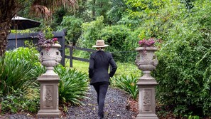 Property grounds - Paddington Cottage, Kangaroo Valley (Barrengarry, Kangaroo Valley)