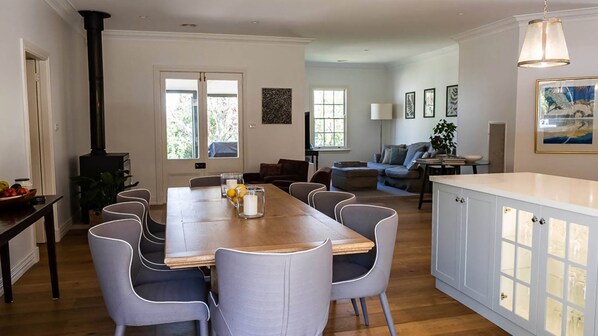 تناول الطعام